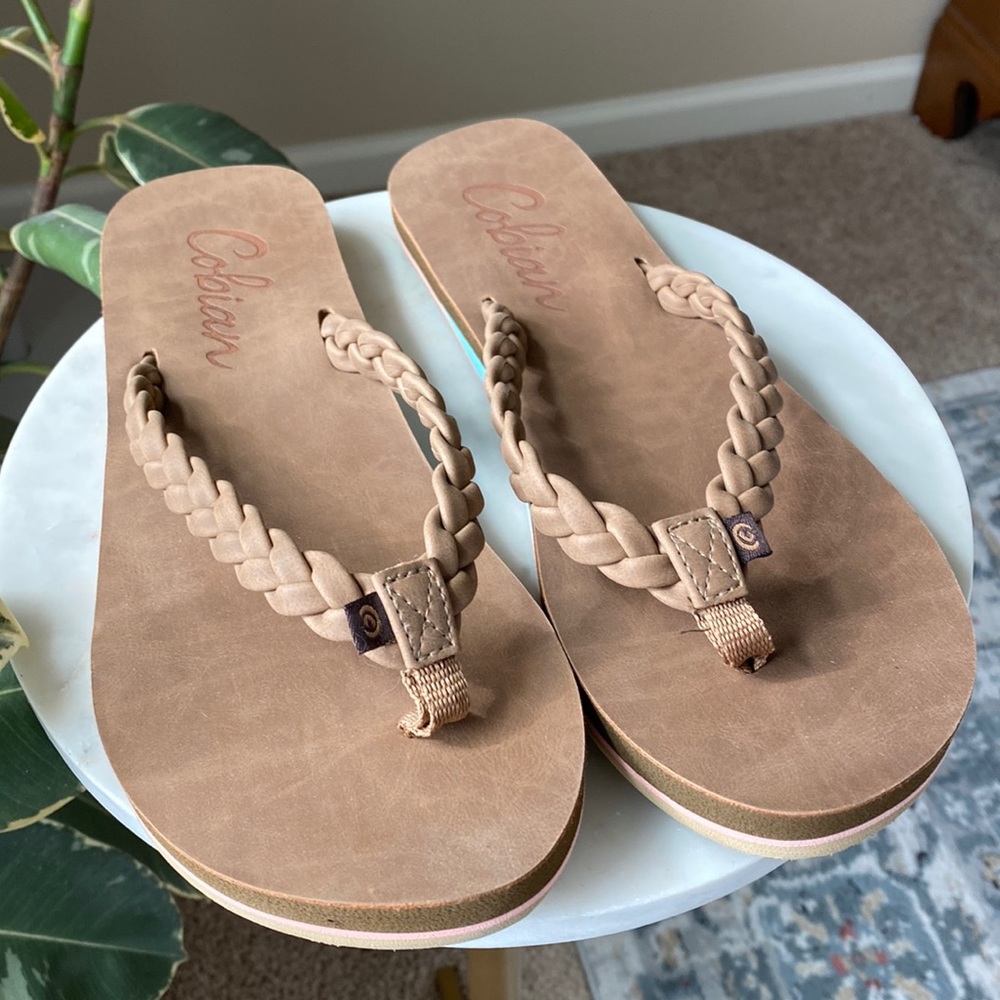 Cobian Sandals Size 9